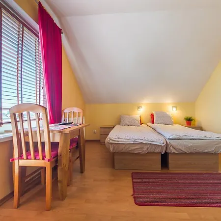 Dom Goscinny Miramar Homestay *