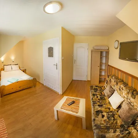 Dom Goscinny Miramar Homestay *